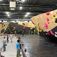 Revolt Bouldering - Delft logo